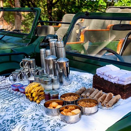 Mahua Kothi Bandhavgarh - A Taj Safari Villa Tāla Dış mekan fotoğraf