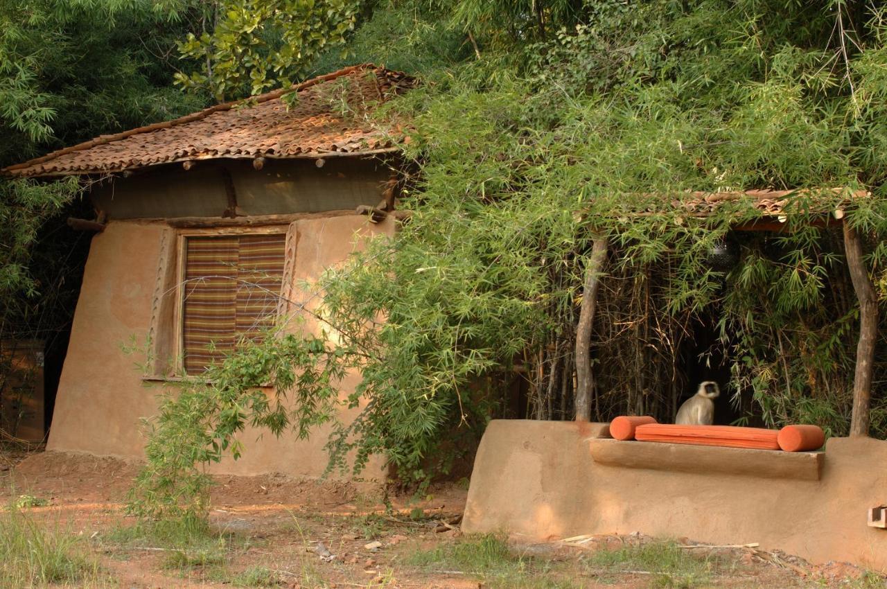 Mahua Kothi Bandhavgarh - A Taj Safari Villa Tāla Dış mekan fotoğraf